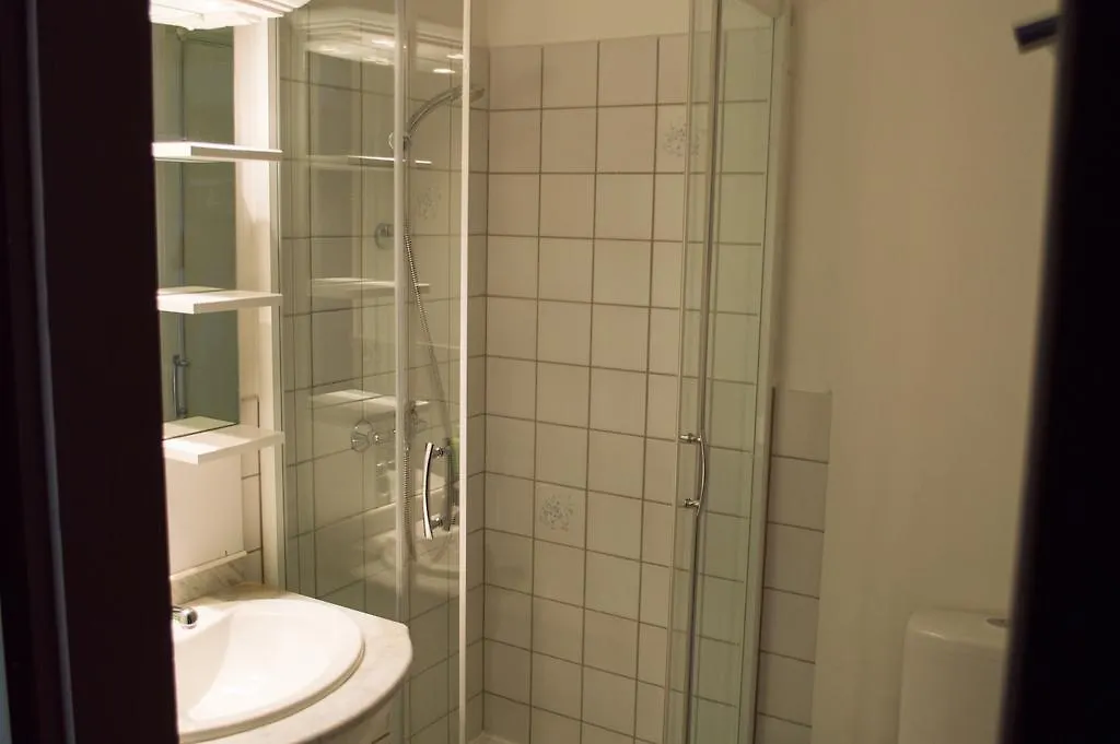 Budget Flats Brussels Apartment