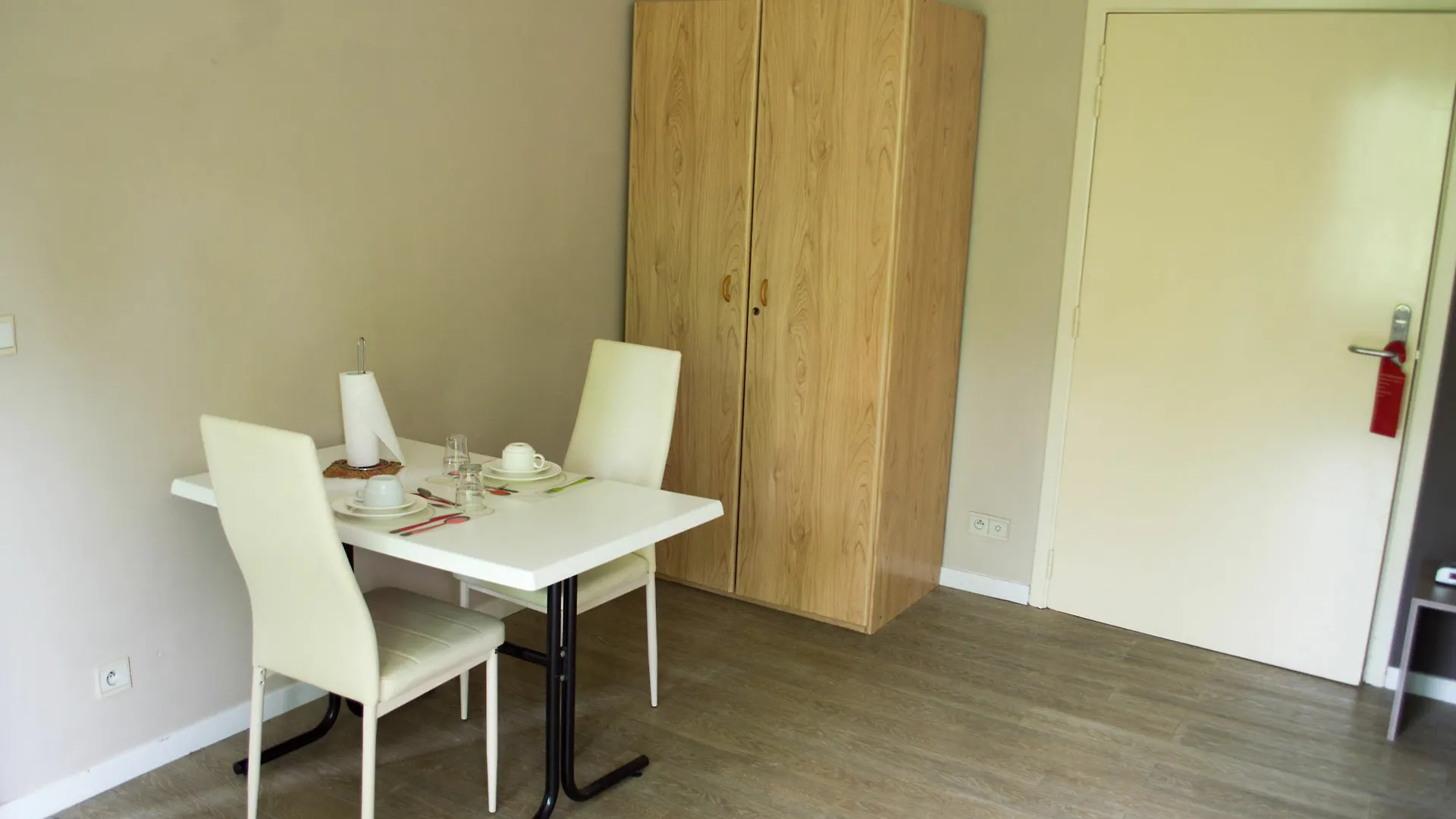 Budget Flats Brussels Apartment
