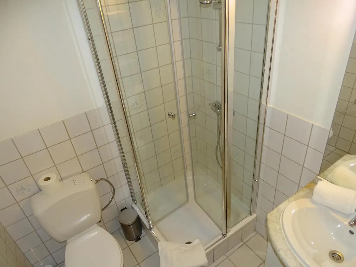 Budget Flats Brussels Apartment